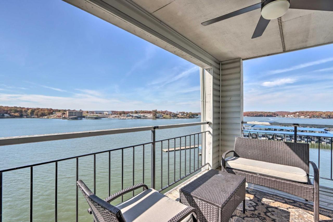 Sunny Osage Beach With Balcony And Lakefront View Εξωτερικό φωτογραφία